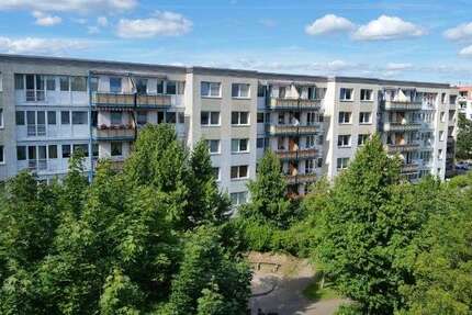 Wohnung zum Mieten in Schwerin 430 € 60.71 m² 2 zimmer