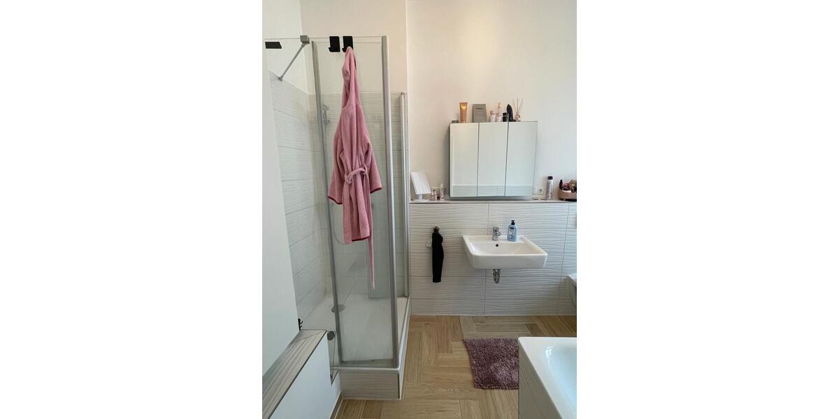 Terrassenwohnung Schwerin - 3 Zimmer, 80 m&sup2;, 810&euro; | Angebot:26674933