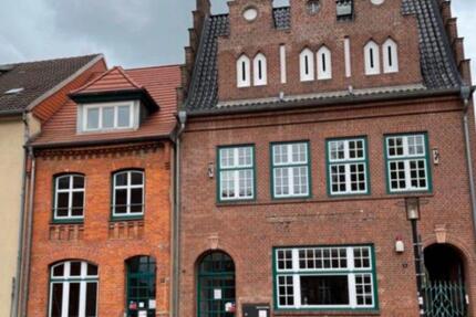 Wohnung Gadebusch - 3 Zimmer, 120 m&sup2;, 1.200&euro; | Angebot:25252673