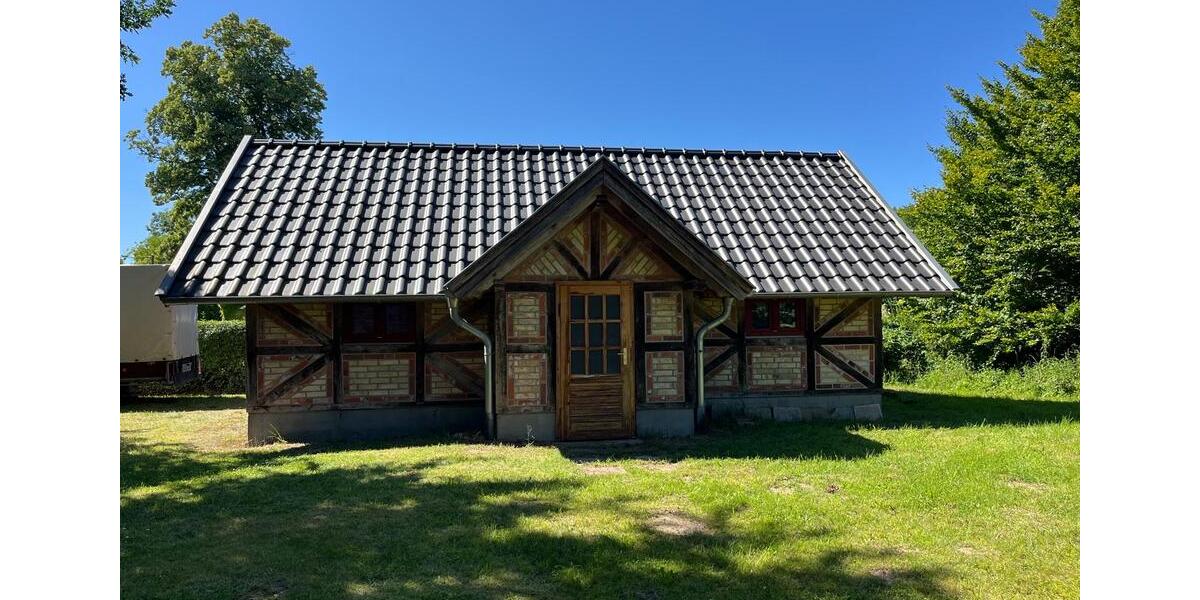 Mehrfamilienhaus, Wohnhaus Brüel - 12 Zimmer, 260 m&sup2;, 275.000&euro; | Angebot:27113883