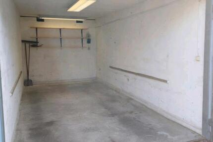 Garagen / Stellplätze Schwerin Neumühle - 75&euro; | Angebot:26147798