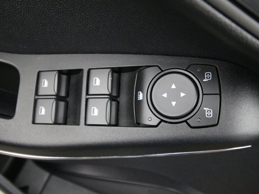 Ford Fiesta EcoBoost Titanium LED+TEMPOMAT+SITZHEIZ 65.414 km 13.500 € Hagenow 19230