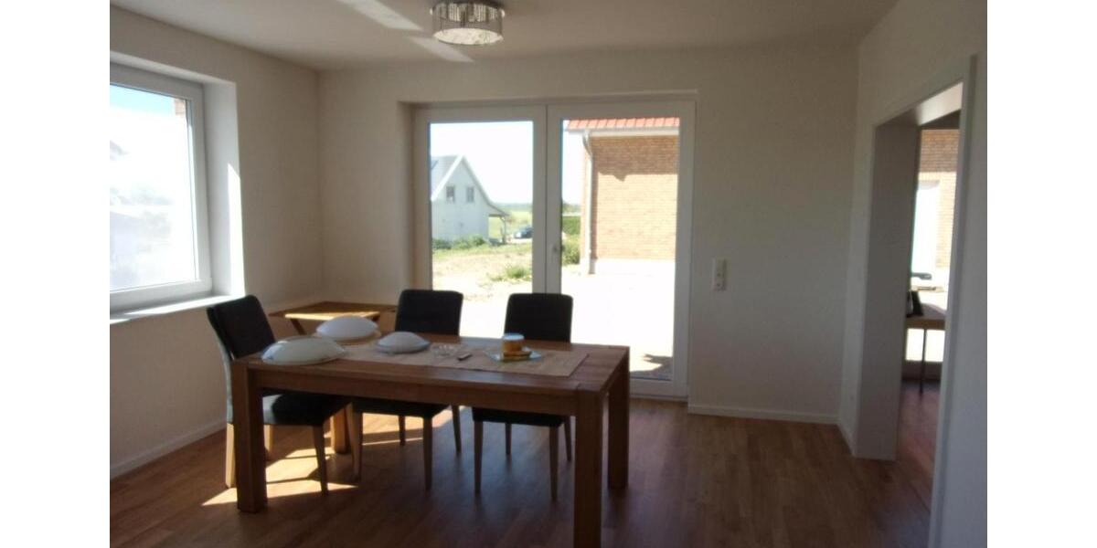Einfamilienhaus Schwerin Friedrichsthal - 8 Zimmer, 222 m&sup2;, 670.000&euro; | Angebot:26817256