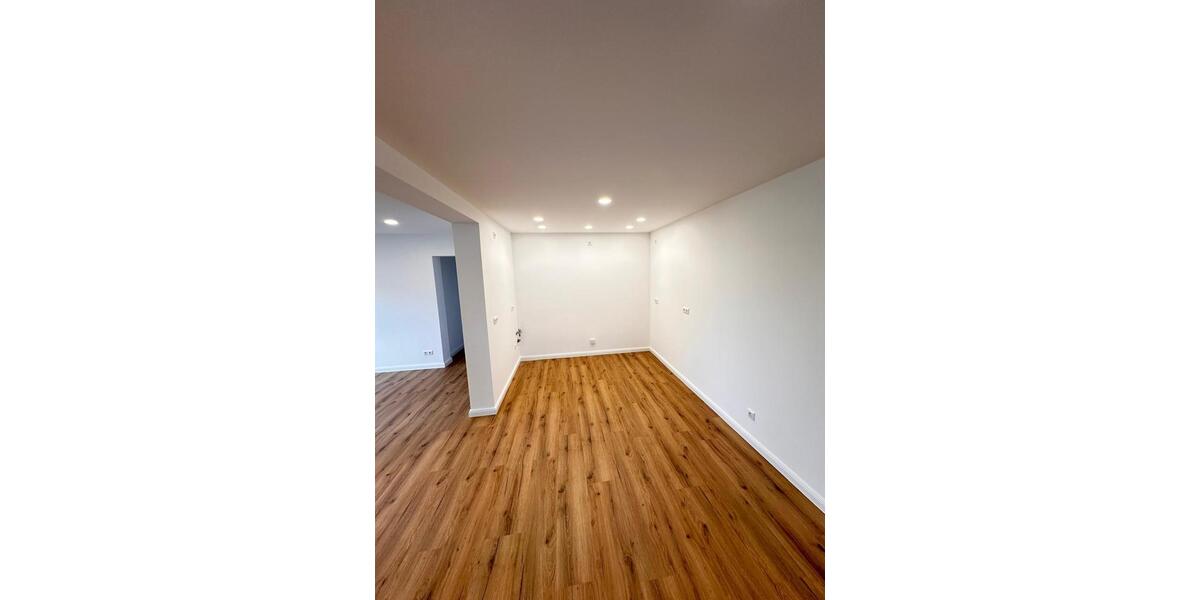 Erdgeschoßwohnung Wittenförden - 4 Zimmer, 136 m&sup2;, 1.200&euro; | Angebot:26258806
