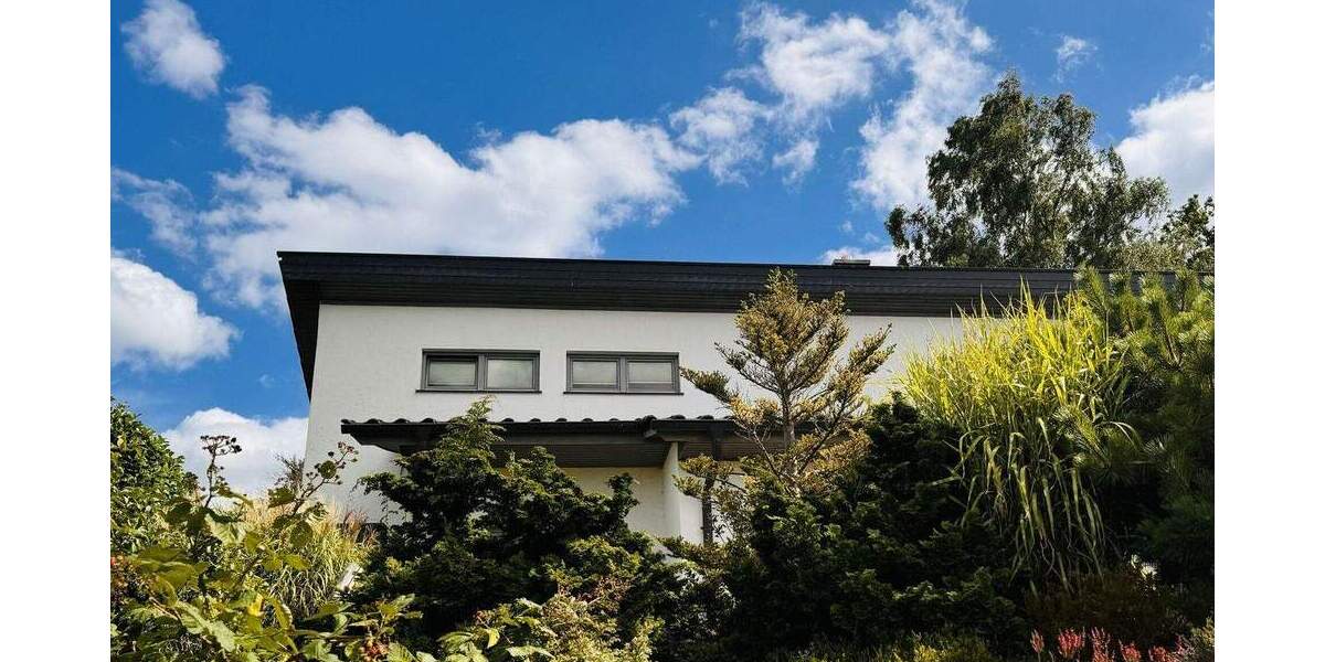 Architektenhaus in Hanglage und Blick auf den Fernsehturm - Ihr neues Zuhause! 6 zimmer