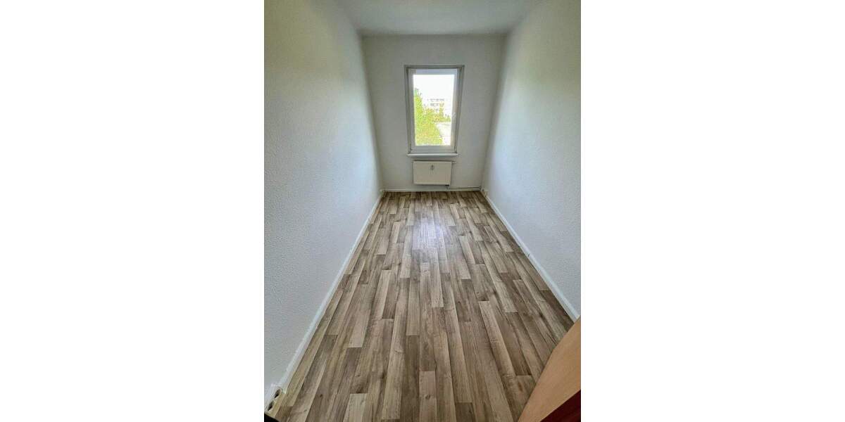 Etagenwohnung Schwerin Mueßer Holz - 4 Zimmer, 68 m&sup2;, 420&euro; | Angebot:25821205