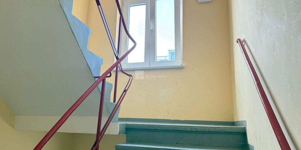 Mitten in der Stadt, fern vom Trubel: 2-Zimmer-Hofwohnung mit Balkon 2 zimmer