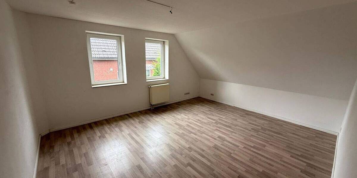 Mehrfamilienhaus, Wohnhaus Schwerin Warnitz - 9 Zimmer, 236 m&sup2;, 410.000&euro; | Angebot:26918021