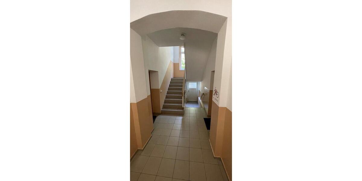 Dachgeschoßwohnung Schwerin - 3 Zimmer, 90 m&sup2;, 830&euro; | Angebot:25538356