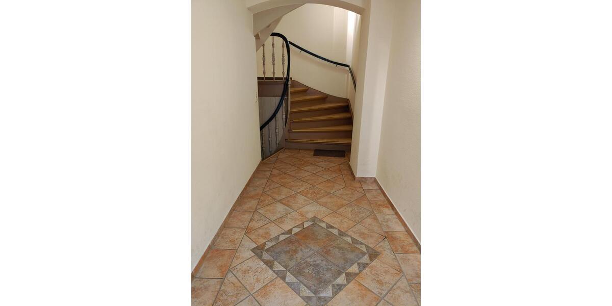 Dachgeschoßwohnung Schwerin - 3 Zimmer, 78 m&sup2;, 780&euro; | Angebot:25053592