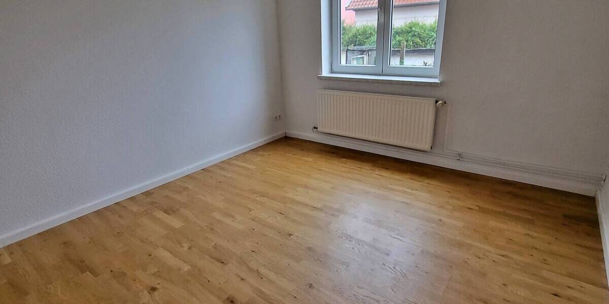 Etagenwohnung Schwerin Lewenberg - 2 Zimmer, 40 m&sup2;, 465&euro; | Angebot:26391167