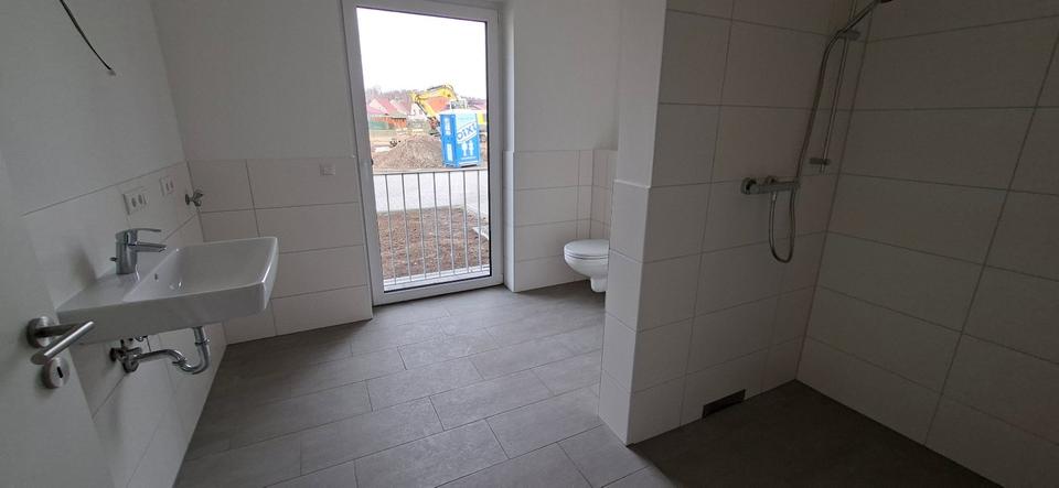 Erdgeschoßwohnung Schwerin Friedrichsthal - 2 Zimmer, 70 m&sup2;, 1.050&euro; | Angebot:25787016