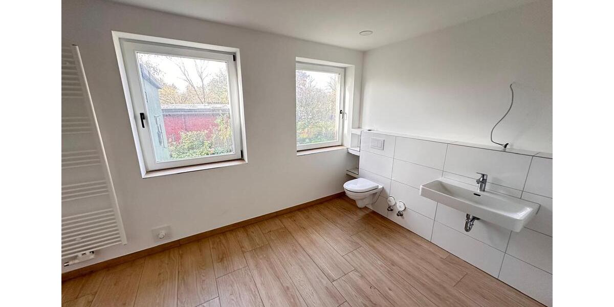 Erdgeschoßwohnung Wittenförden - 4 Zimmer, 136 m&sup2;, 1.200&euro; | Angebot:26258806