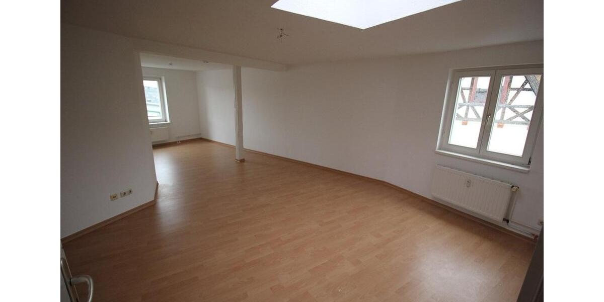 Dachgeschoßwohnung Schwerin Neumühle - 1 Zimmer, 47 m&sup2;, 400&euro; | Angebot:26253818
