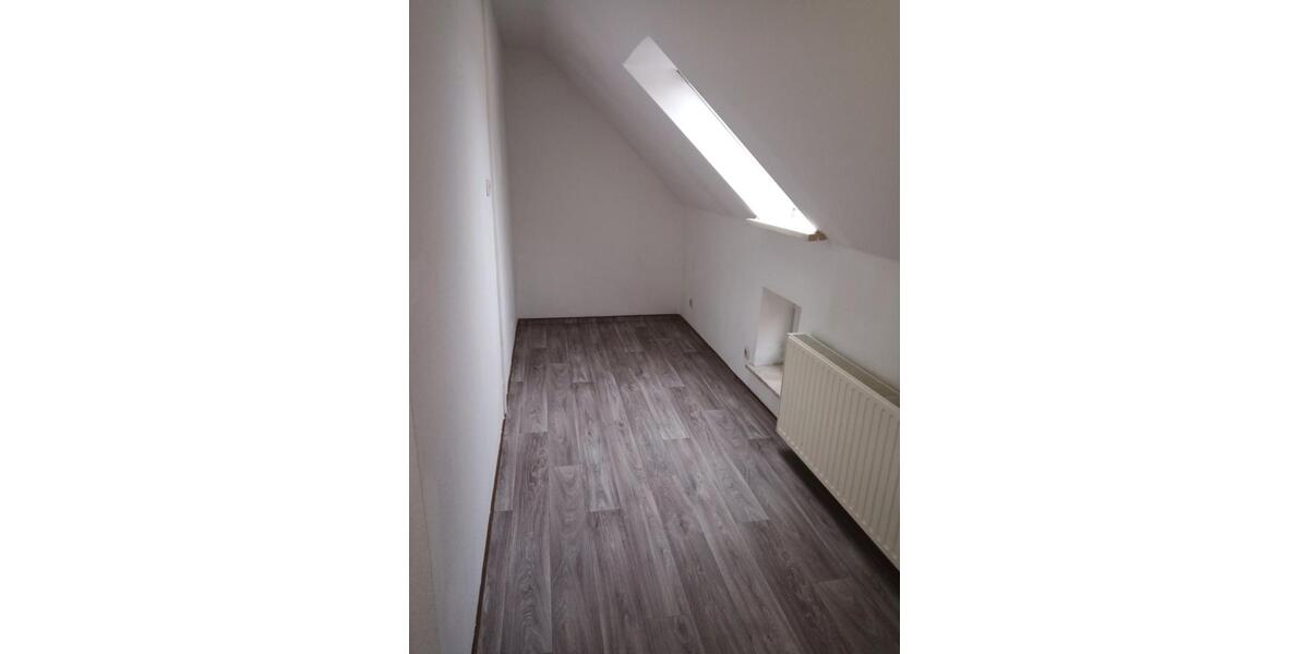Dachgeschoßwohnung Lewitzrand - 3 Zimmer, 60 m&sup2;, 360&euro; | Angebot:26426136