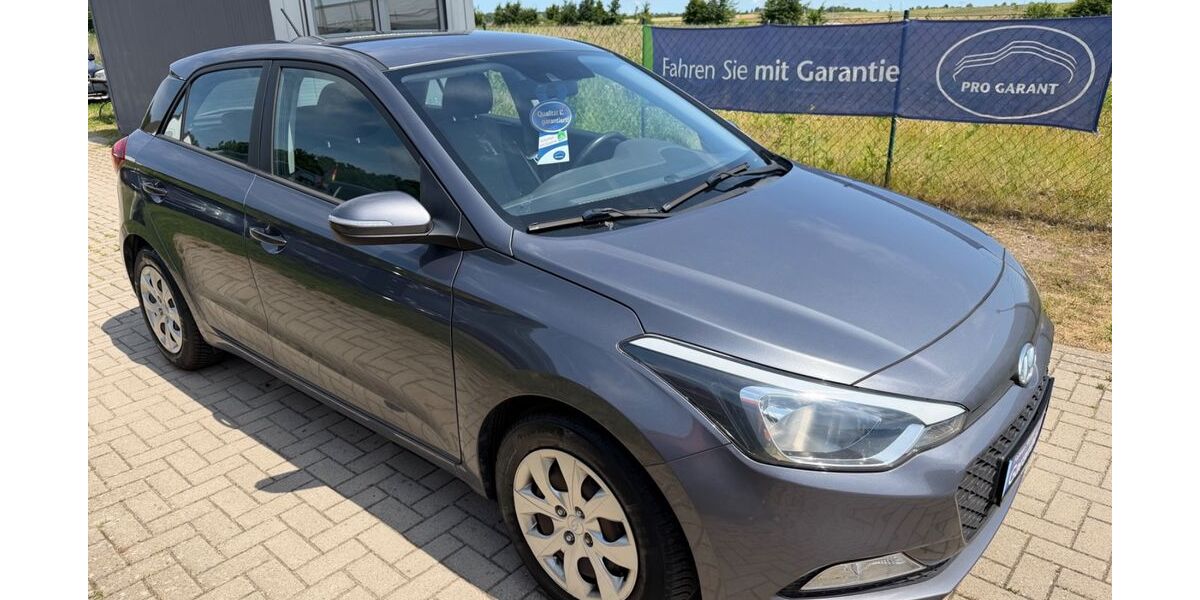 Hyundai i20 98.733 km 8.699 &euro; Wismar 23970