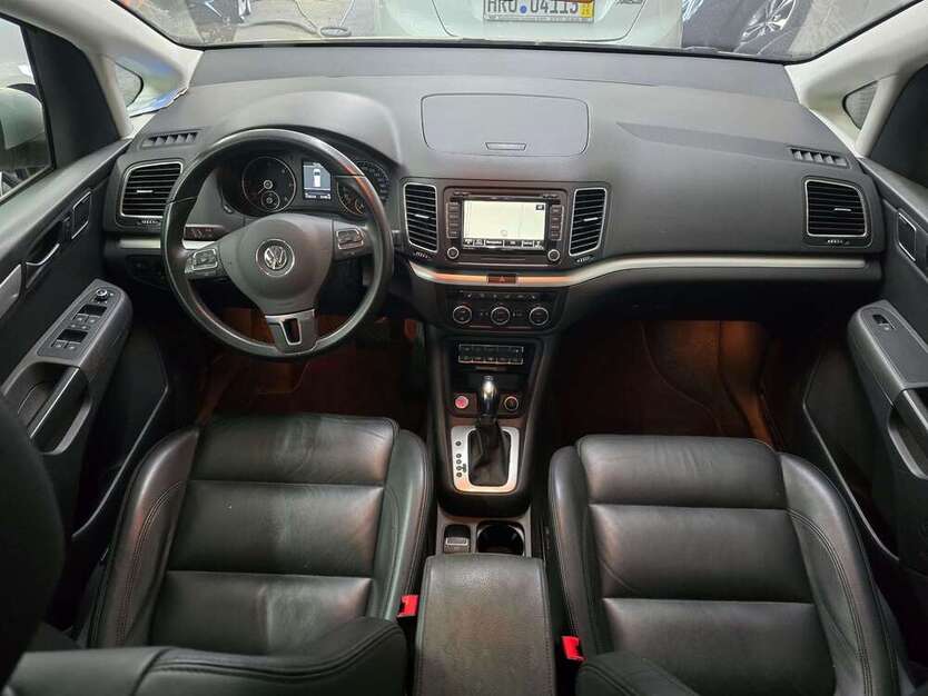 VW Sharan 174.333 km 14.995 € Schwerin 19061