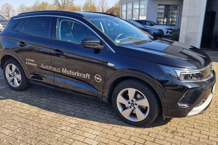 Opel Grandland (X) 39.890 km 28.400 &euro; Schwerin 19055
