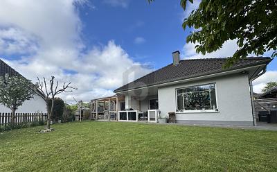 ZWISCHEN 2 SEEN - MODERNES EIGENHEIM IN SACKGASSE - Einfamilienhaus Klein Trebbow | Angebot:27233857