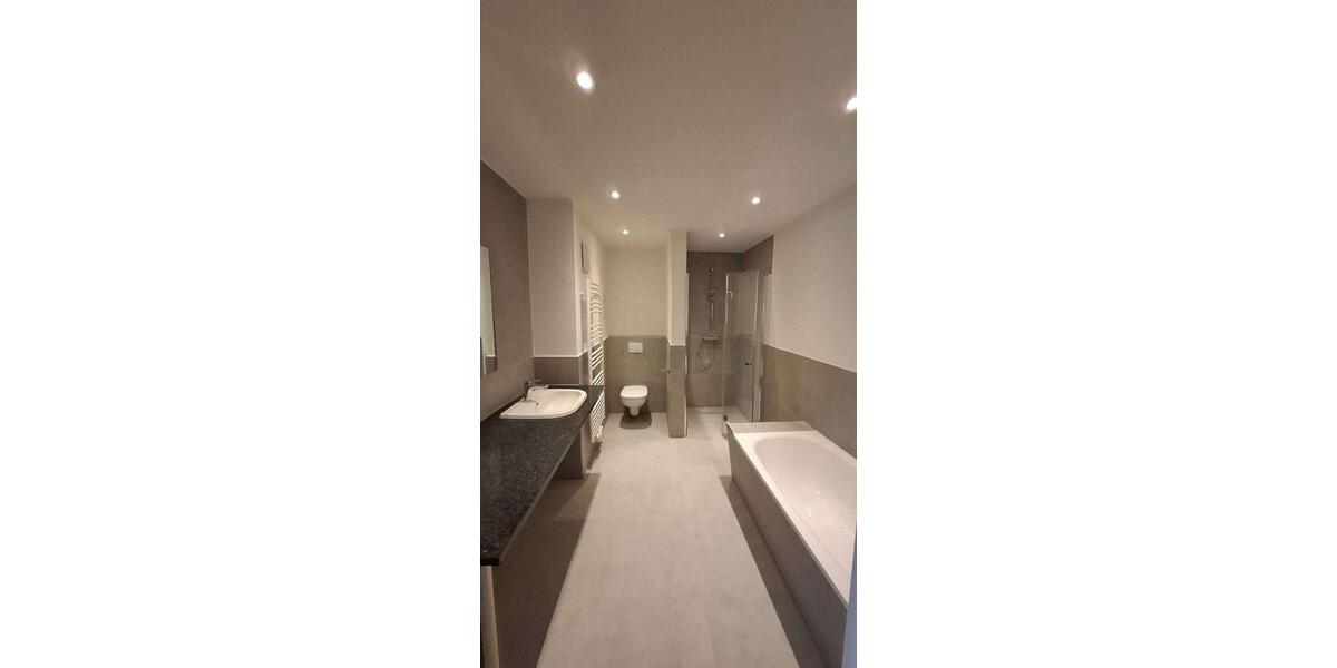 Etagenwohnung Schwerin - 1 Zimmer, 41 m&sup2;, 693&euro; | Angebot:26181101