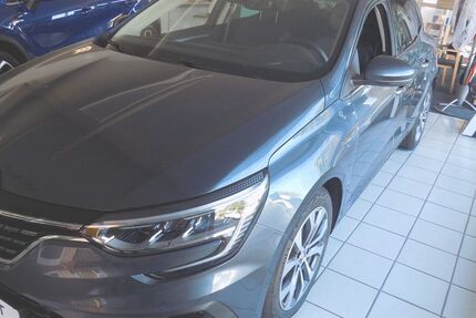 Renault Megane 16.432 km 24.950 € Schwerin 19061