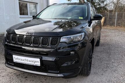 Jeep Compass 27.482 km 23.999 &euro; Zossen 15806