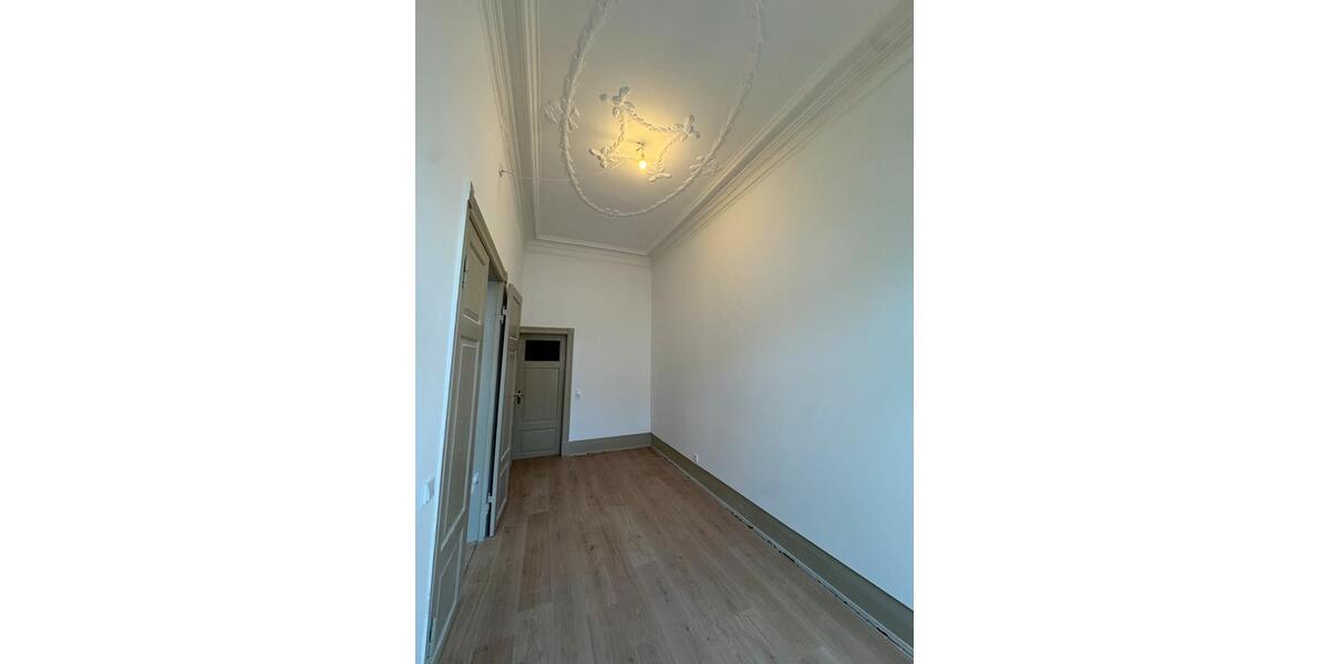 Exklusive Wohnung - Erstbezug nach hochwertiger Sanierung 4.5 zimmer