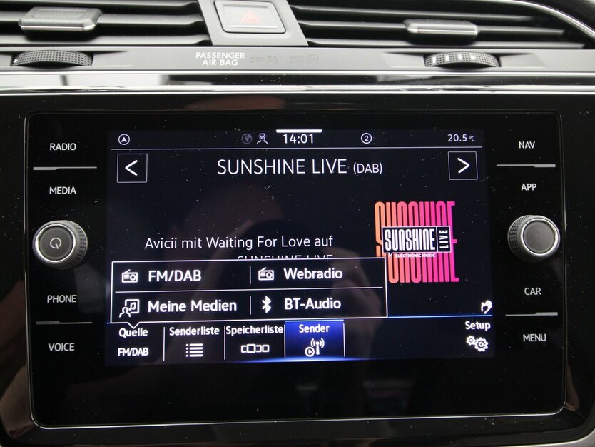 VW Touran 1.5 TSI 7-DSG Comfortline 7-SITZ+NAVI+AHK 23.190 km 32.790 € Hagenow 19230