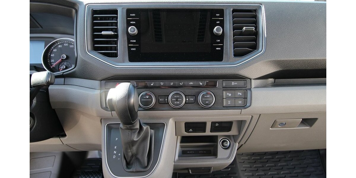 VW Crafter 35 DOKA 6-SITZ 2.0 TDI 4M 8-Automatik 26.207 km 65.500 &euro; Hagenow 19230