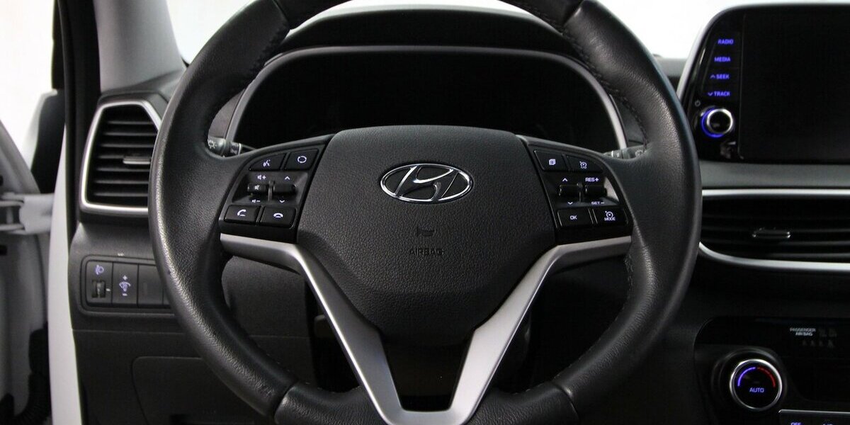 Hyundai Tucson 1.6 CRDi DPF 2WD 7-DCT LED+NAVI+KAMERA 75.699 km 19.500 &euro; Hagenow 19230