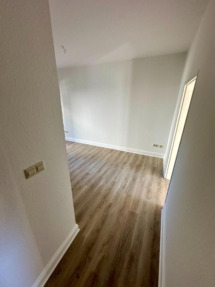 2 Zi. Hinterhaus, Feldstadt, sehr ruhig, Balkon, renovert ab sof.