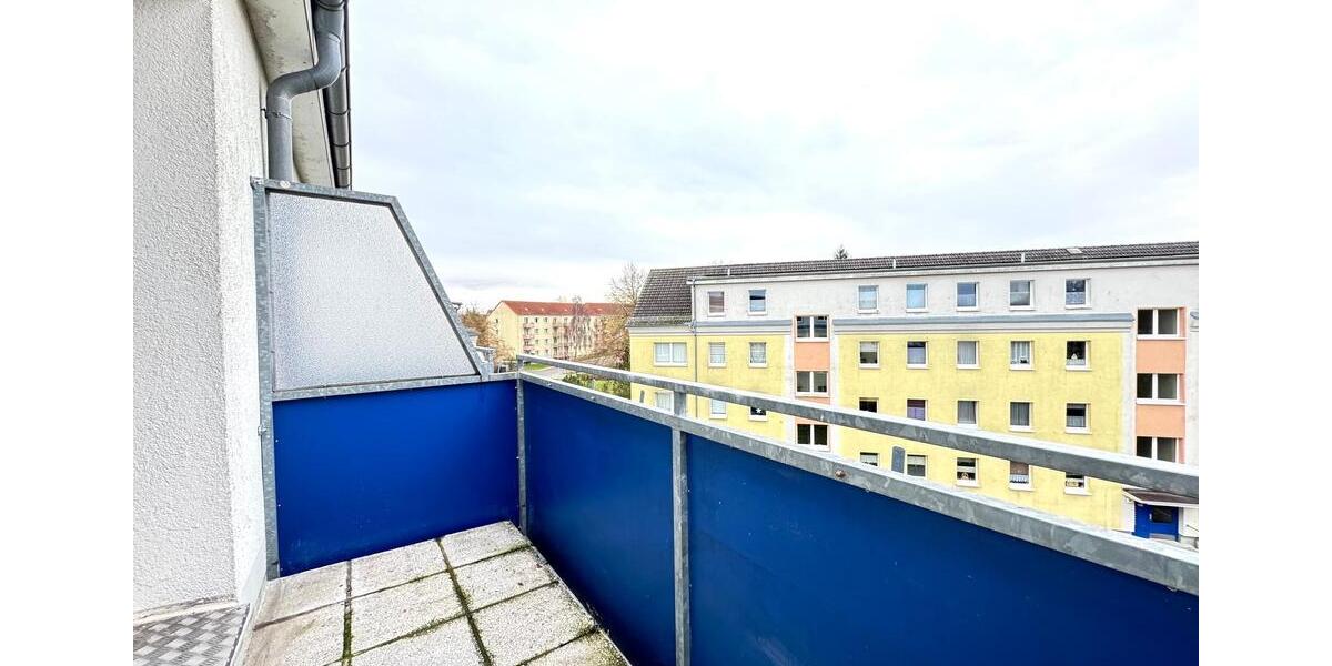 3-Zimmer Dachgeschosswohnung in Schwerin mit Balkon 3 zimmer