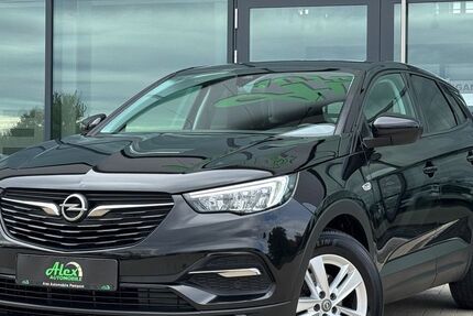 Opel Grandland (X) 180.498 km 13.685 € Pampow 19075