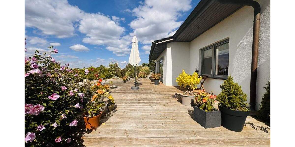 Architektenhaus in Hanglage und Blick auf den Fernsehturm - Ihr neues Zuhause! 6 zimmer