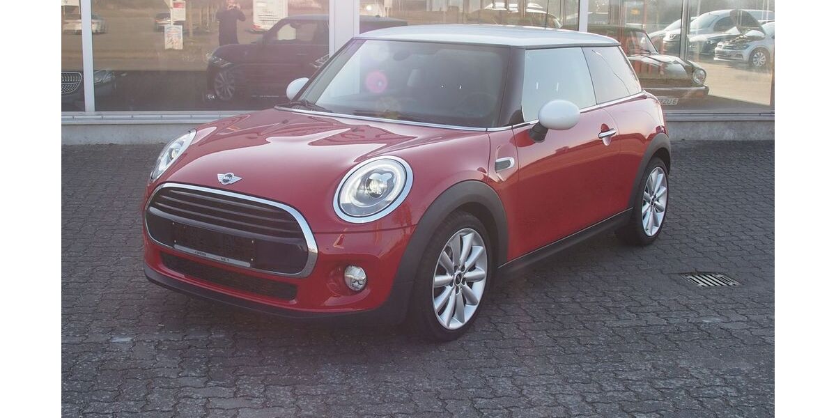 Mini ONE 48.057 km 13.898 &euro; Pampow 19075