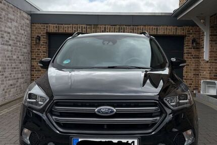 Ford Kuga 73.000 km 14.500 &euro; Schwerin 19053