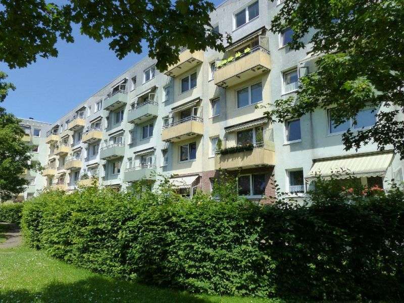 Wohnung zum Mieten in Schwerin 370 € 54.1 m²