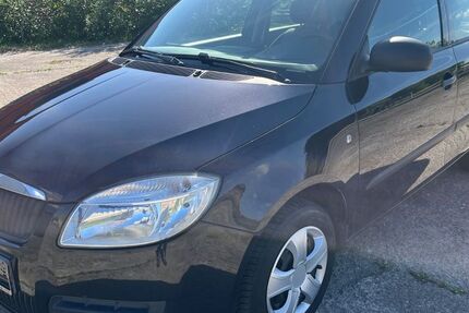 Skoda Fabia 177.000 km 3.000 &euro; Schwerin 19061