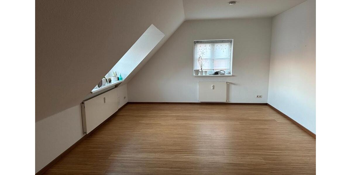 Dachgeschoßwohnung Wismar Altstadt - 1 Zimmer, 37 m&sup2;, 420&euro; | Angebot:26637162