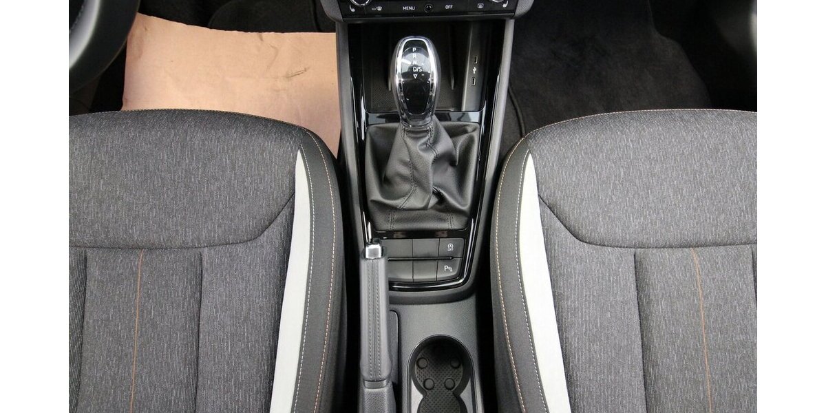 Skoda Scala 1.5 TSI 7-DSG Style Plus LED+KAMERA+AHK 57.189 km 21.500 &euro; Hagenow 19230