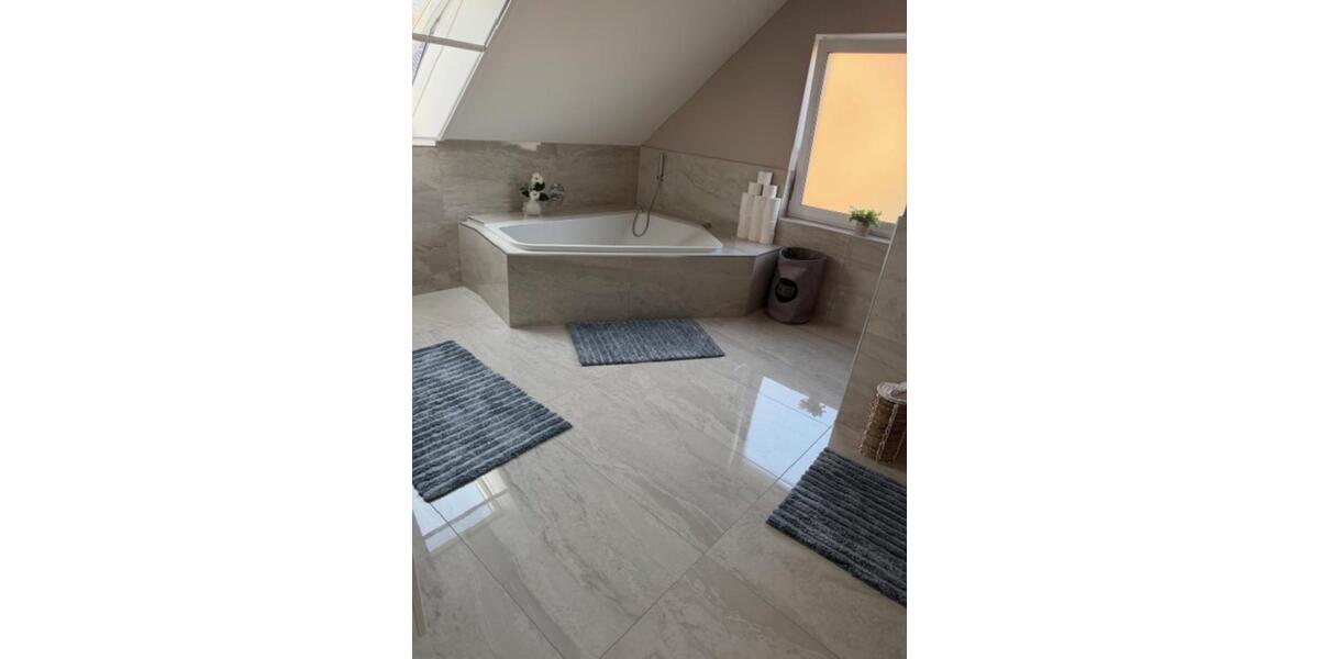 Einfamilienhaus Schwerin Friedrichsthal - 7 Zimmer, 240 m&sup2;, 780.000&euro; | Angebot:25790586