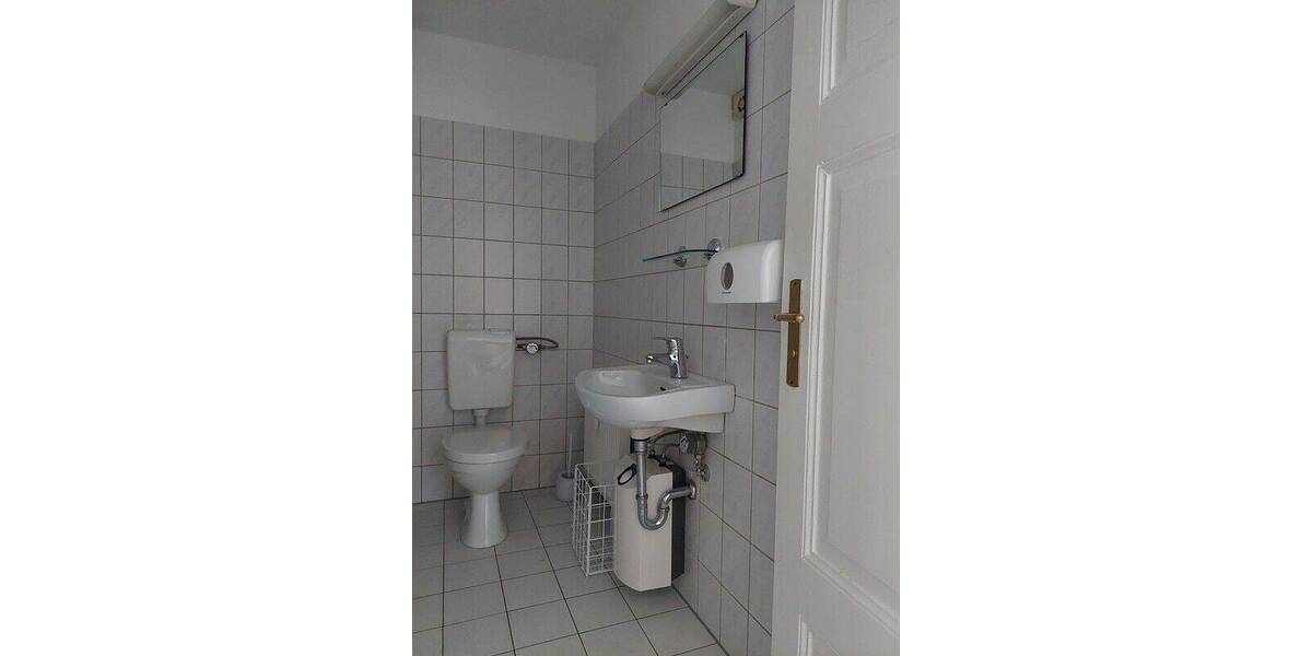 Gewerbeobjekt Schwerin Altstadt - 4 Zimmer, 1.140&euro; | Angebot:26930497