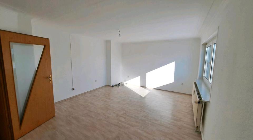 Dachgeschoßwohnung Lützow - 4 Zimmer, 78 m&sup2;, 849&euro; | Angebot:25793643