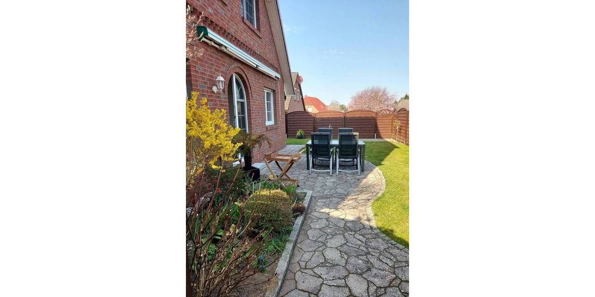 Einfamilienhaus Sukow - 7 Zimmer, 187 m&sup2;, 399.000&euro; | Angebot:25987133