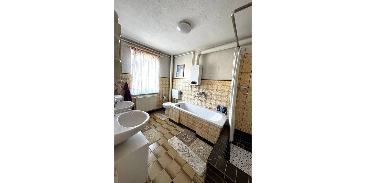 Doppelhaushälfte Schwerin Lankow - 6 Zimmer, 122 m&sup2;, 273.000&euro; | Angebot:25996319