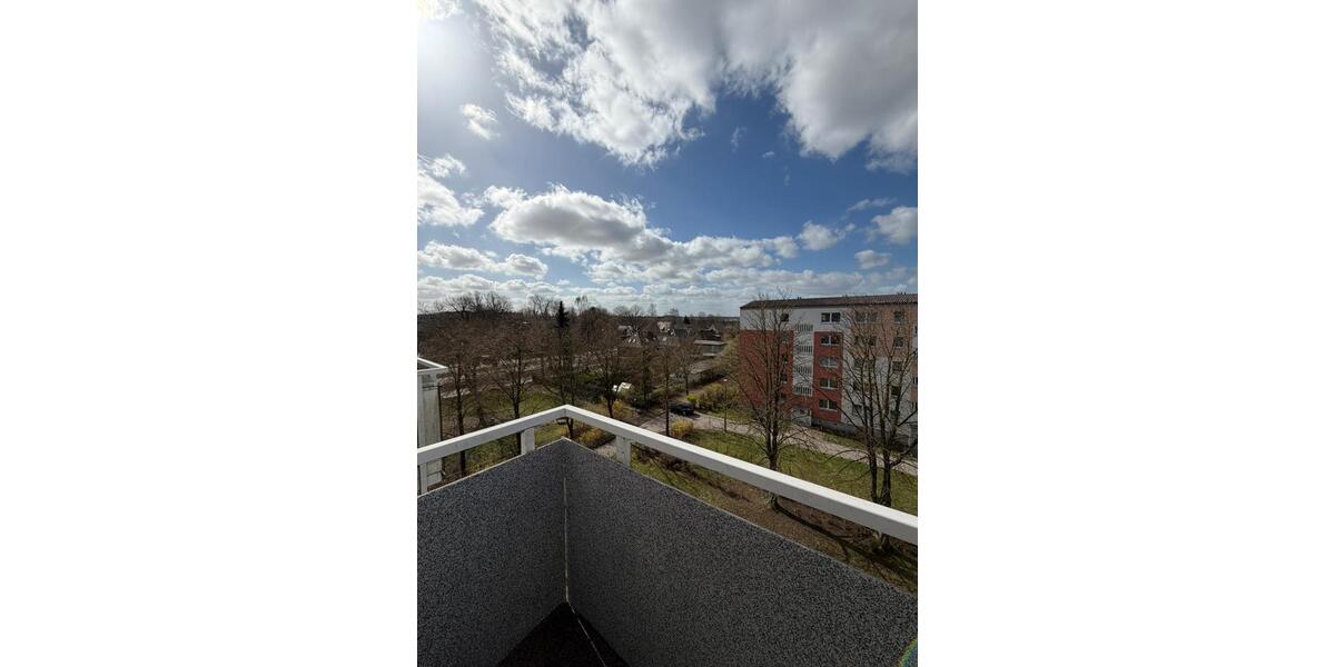 Etagenwohnung Schwerin Friedrichsthal - 2.5 Zimmer, 55 m&sup2;, 577&euro; | Angebot:25974695