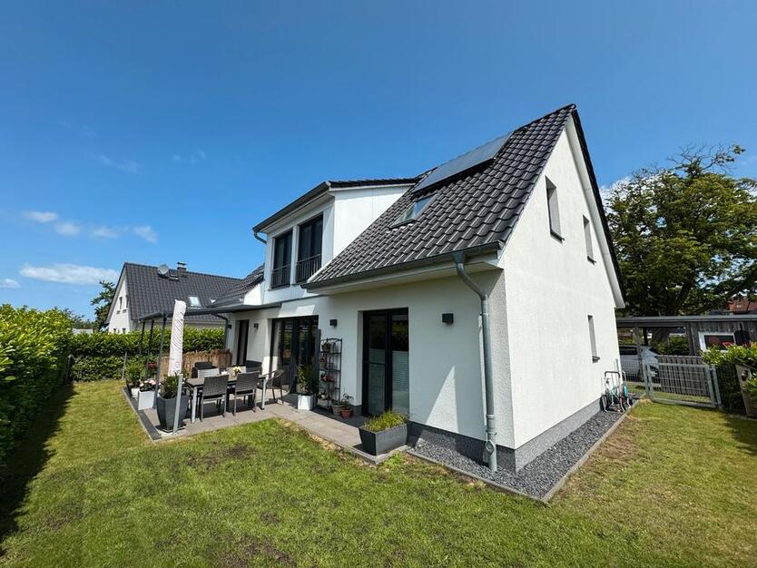 Modernes Einfamilienhaus in Wismar mit Blick auf Ostsee