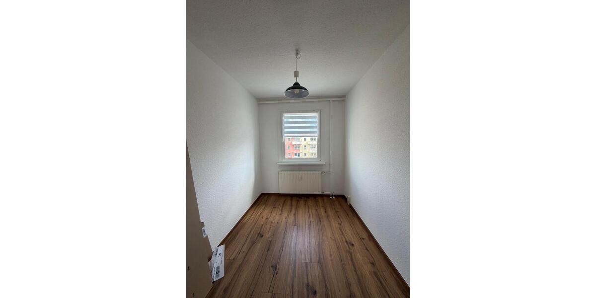 Etagenwohnung Schwerin Friedrichsthal - 2.5 Zimmer, 55 m&sup2;, 577&euro; | Angebot:25974695