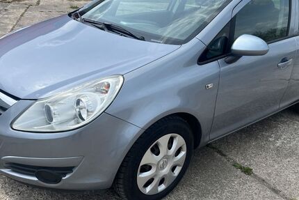 Opel Corsa 180.000 km 2.500 &euro; Schwerin 19061