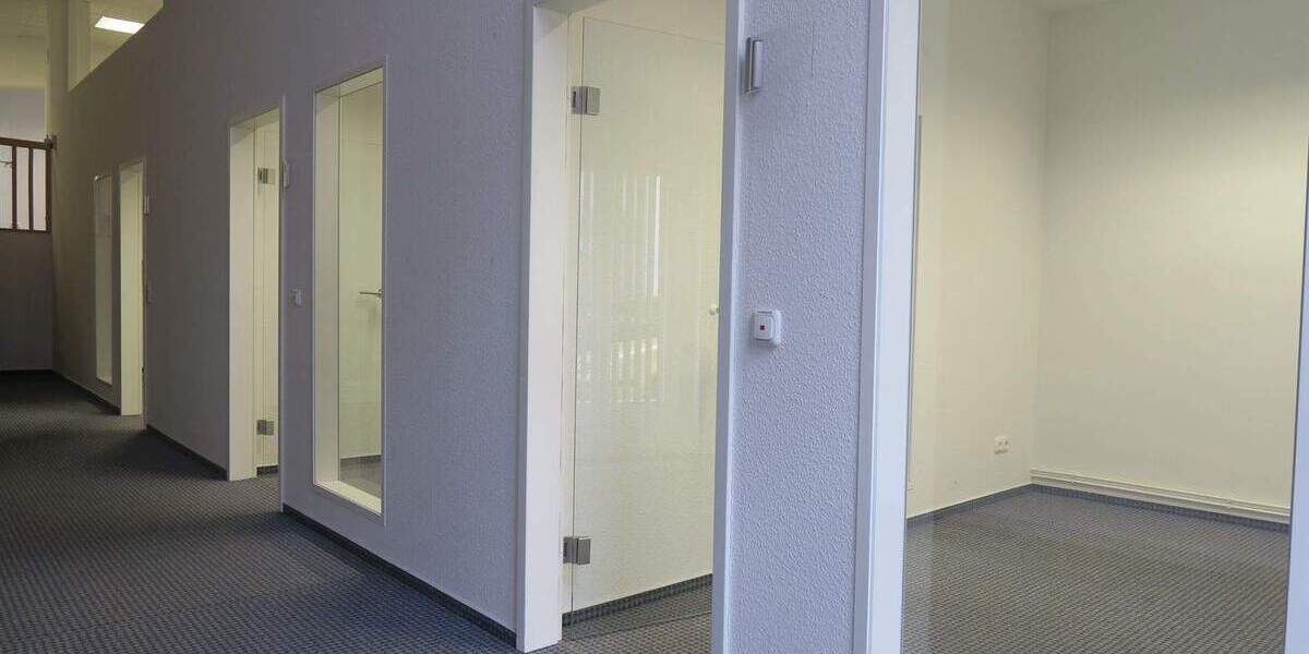 Gewerbeobjekt Schwerin Altstadt - 5 Zimmer, 142 m&sup2;, 1.150&euro; | Angebot:25698170